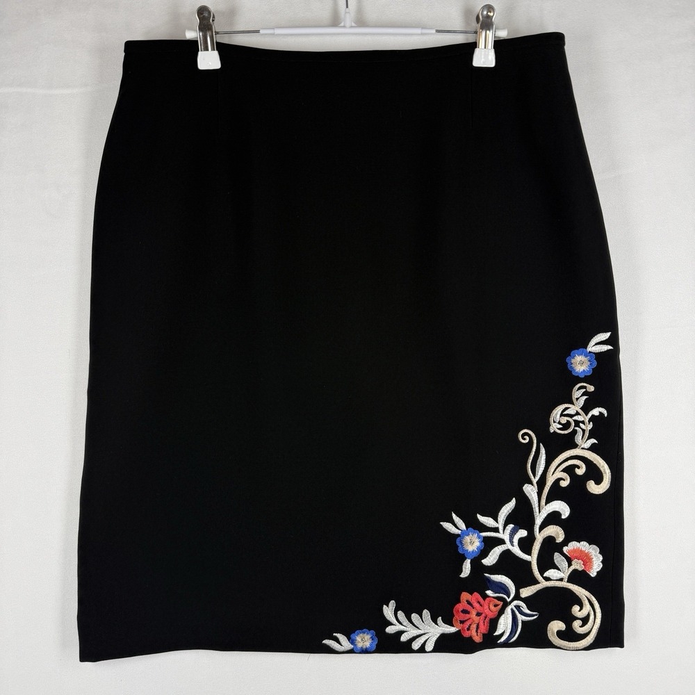 Tahari Arthur S Levine Black Pencil Skirt Floral Embroidered Womens L 12 Career